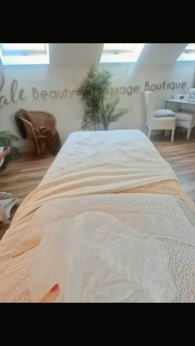 My FACIAL set up last week, and CANNOT WAIT for all the stunning FACIALS we have in this coming week 💜 

It's officiall